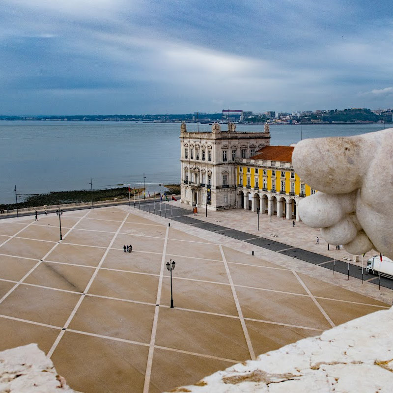 images/nearby/terreiro.jpg#joomlaImage://local-images/nearby/terreiro.jpg?width=800&height=800